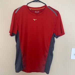 Mizuno men’s red running shirt
